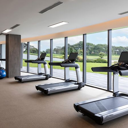 Dusit Thani Laguna Singapore Exterior photo A gym at the hotel