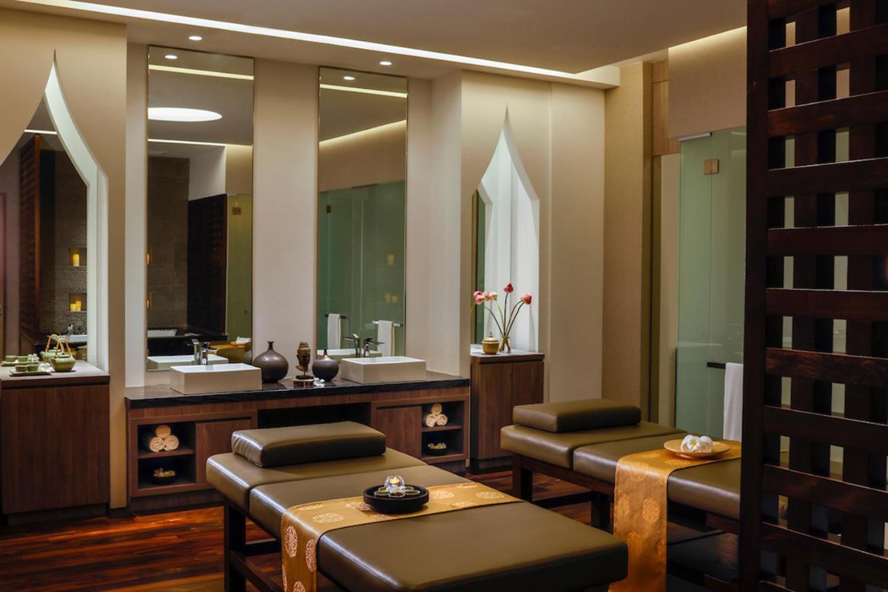Dusit Thani Laguna Singapore Exterior photo A spa at the Taj Mahal Palace, Mumbai, India