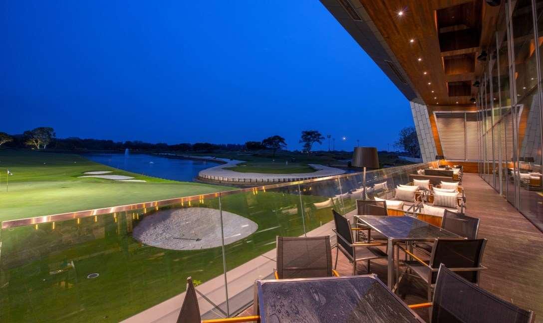Dusit Thani Laguna Singapore Exterior photo The 18th green at the 2012 U.S. Open