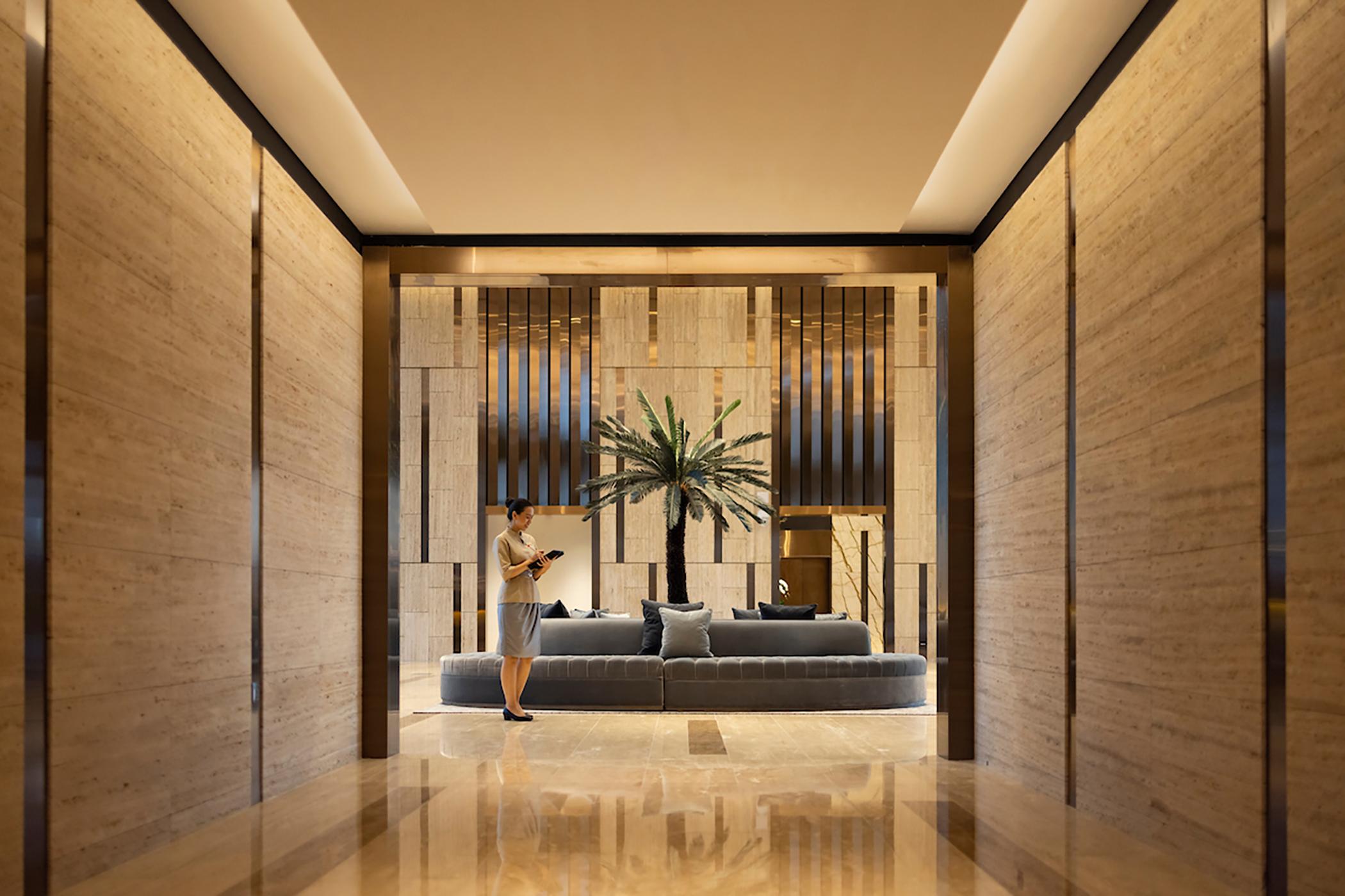 Dusit Thani Laguna Singapore Exterior photo The lobby of the Ritz-Carlton, Dubai