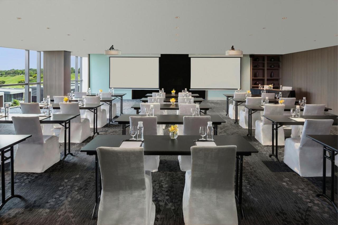 Dusit Thani Laguna Singapore Exterior photo Meeting room