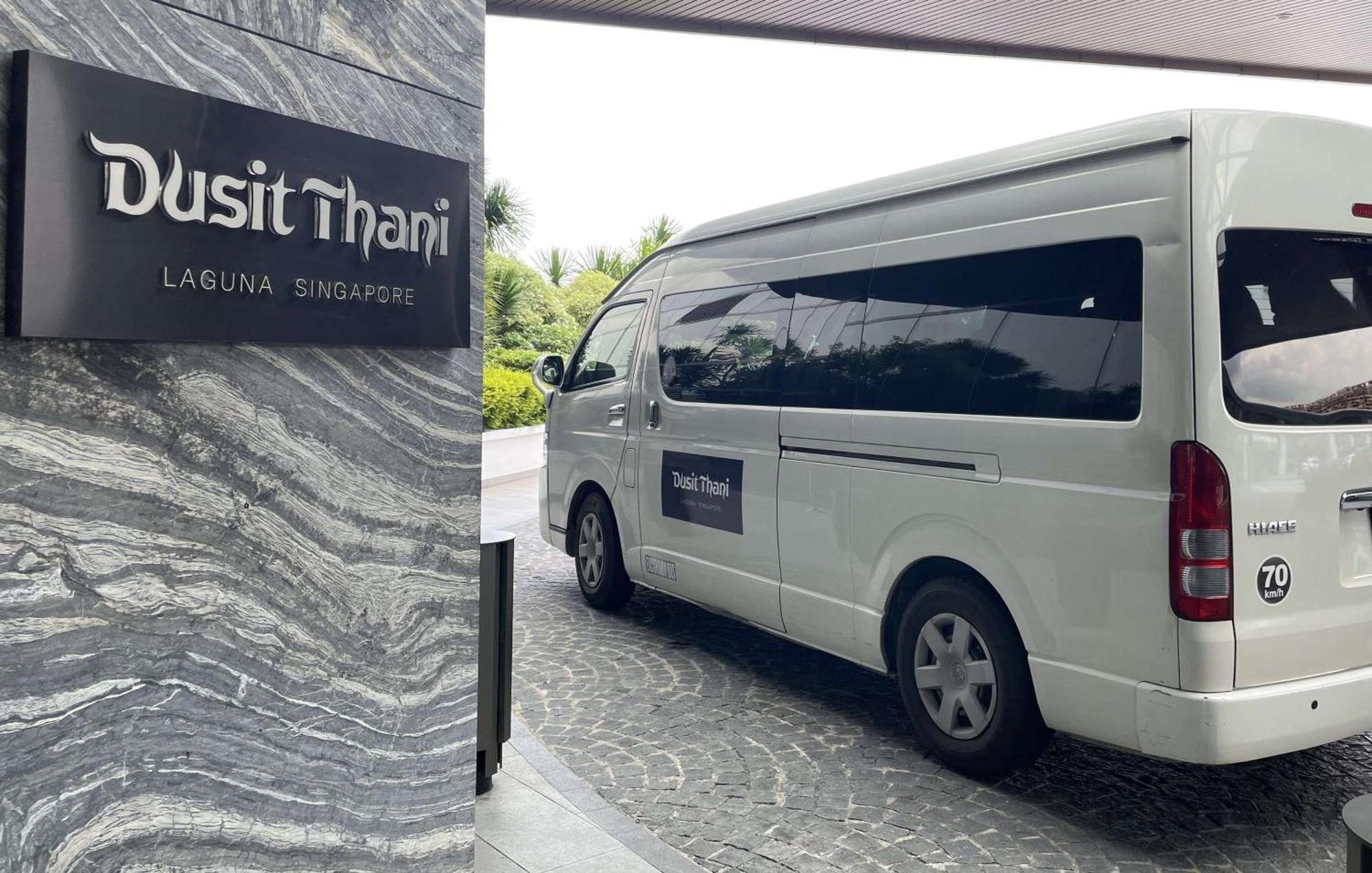 Dusit Thani Laguna Singapore Exterior photo Shuttle Bus